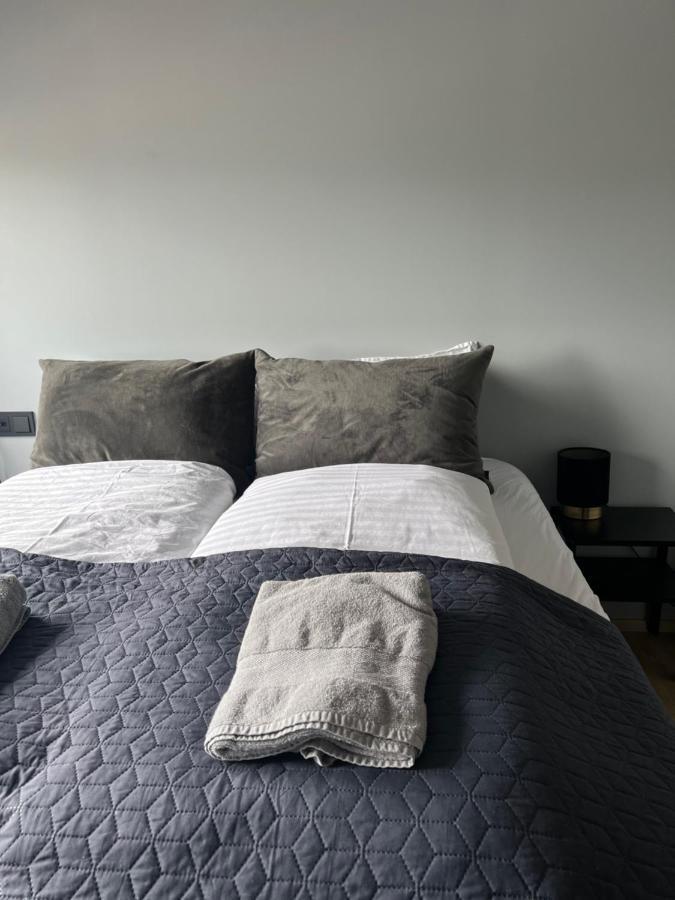 Tb Apartment Akureyri Bagian luar foto